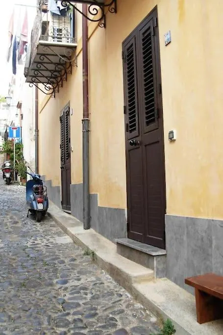 Appartamento Al Centro Di Ustica Isola di Ustica